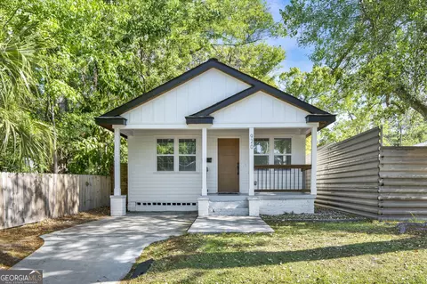 920 W 51st St, Savannah, GA 31405