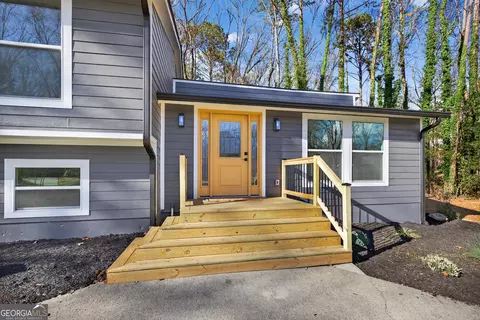 13 Perthshire Dr, Peachtree City, GA 30269