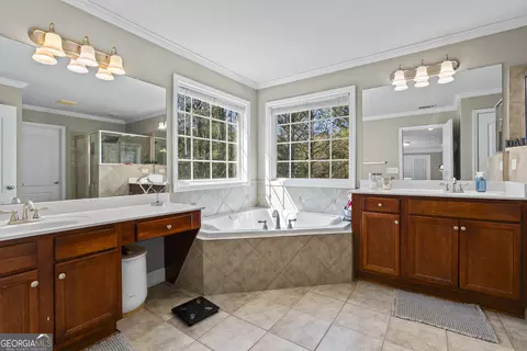 Bath - 90 Harvey Ave, Covington, GA 30016 photo 2 of 5