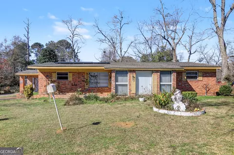 1708 Armory Dr, Americus, GA 31719