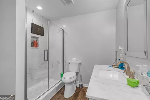 Bath - 575 Walnut Grove Way, Pendergrass, GA 30567 photo 2 of 3