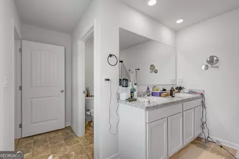 Entry Way - 575 Walnut Grove Way, Pendergrass, GA 30567 photo 4 of 6
