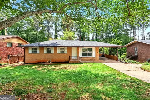 3995 Maxey Hill Dr, Stone Mountain, GA 30083