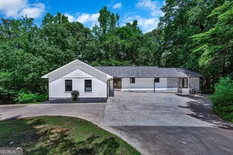 250 Harbor Heights Cir, Lavonia, GA 30553