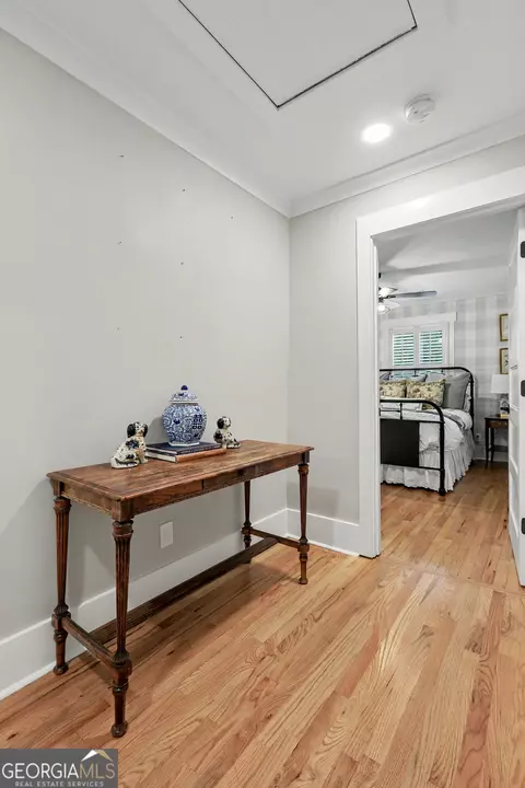 Entry Way - 257 Boulevard, Monroe, GA 30655 photo 2 of 2