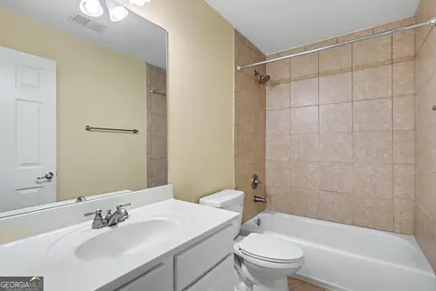Bath - 3126 Alhambra Cir, Hampton, GA 30228 photo 6 of 7