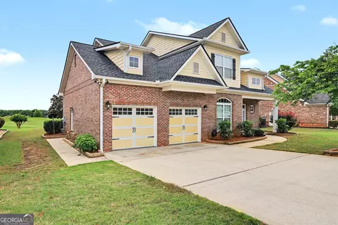 Exterior - 3126 Alhambra Cir, Hampton, GA 30228 photo 4 of 7