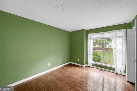 Bedroom - 65 Pointe View Ct, Jackson, GA 30233 photo 1 of 3