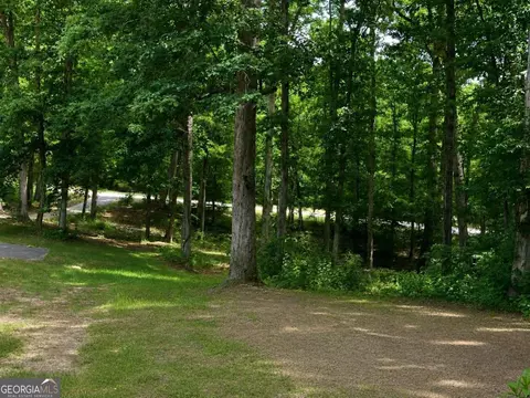 Exterior - 400 Kellogg Dr, Colbert, GA 30628 photo 5 of 14