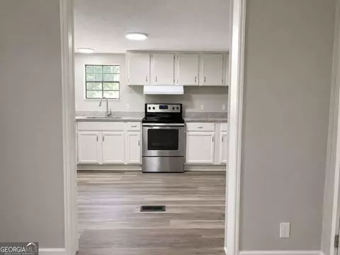 Entry Way - 400 Kellogg Dr, Colbert, GA 30628 photo 1 of 3