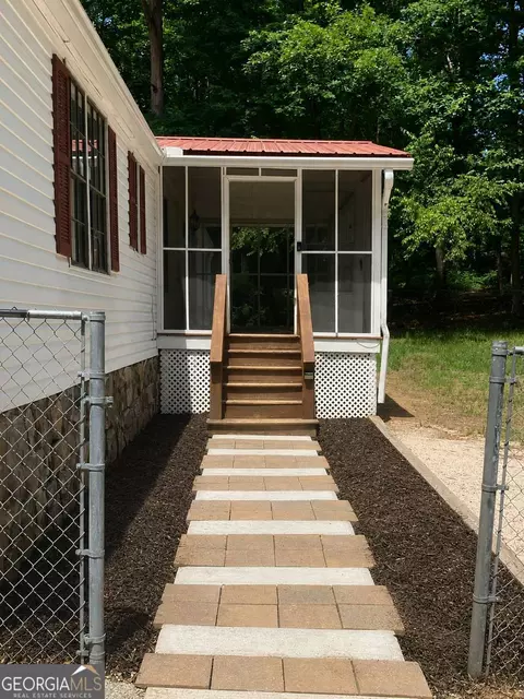 Exterior - 400 Kellogg Dr, Colbert, GA 30628 photo 8 of 14