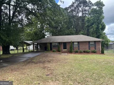 147 Langford St, Winder, GA 30680