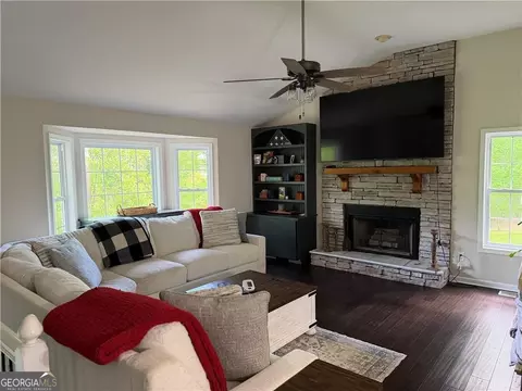 7505 Matt Hwy, Cumming, GA 30028