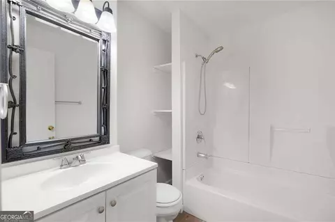 Bath - 119 Hunt Dr NE, Calhoun, GA 30701 photo 1 of 2