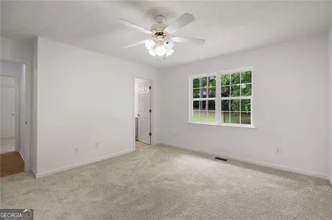 Bedroom - 119 Hunt Dr NE, Calhoun, GA 30701 photo 4 of 4