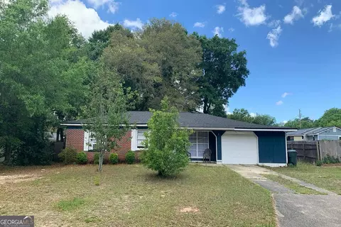 5725 Hickory St, Milton, FL 32570