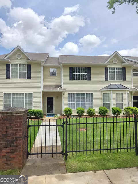 353 Smokewood Way, Newnan, GA 30263