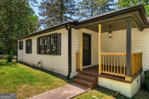 396 Forrest Ridge Dr NW, Atlanta, GA 30318
