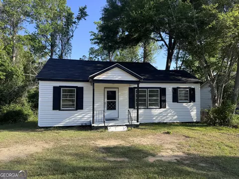 803 Woodland St, Dublin, GA 31021