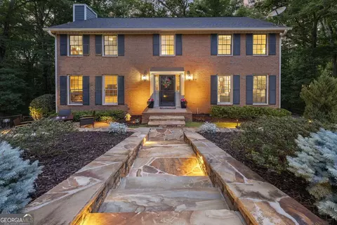 515 Bellfield Ct, Roswell, GA 30076