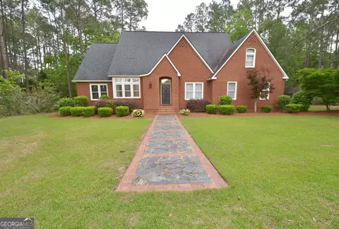 41 Pine Lane Dr, Eastman, GA 31023