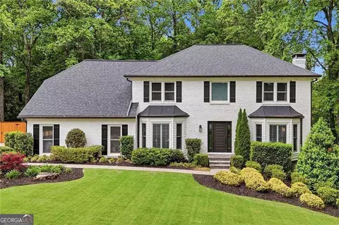 925 Kingridge Ct, Roswell, GA 30075