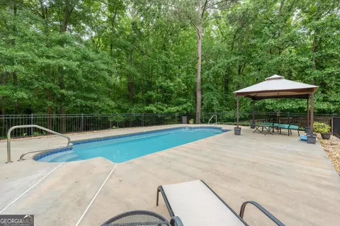 Exterior - 136 Williams Blf, Mcdonough, GA 30252 photo 10 of 17