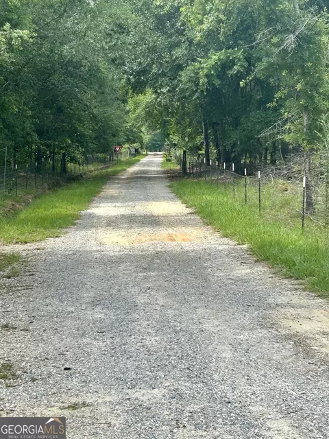 1182 Jacksonville Hwy, Fitzgerald, GA 31750