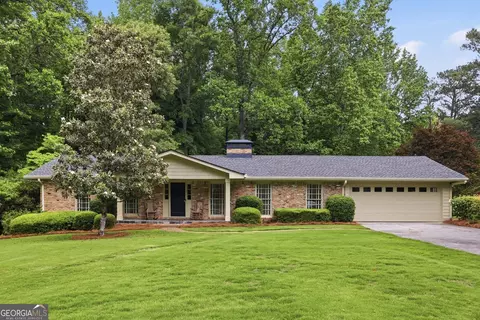 7265 Thornhill Ln NE, Sandy Springs, GA 30328