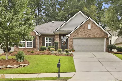 6 Greenview Dr, Newnan, GA 30265