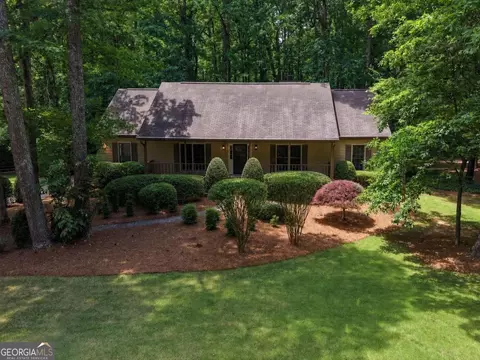 2737 Hearthstone Cir, Marietta, GA 30062
