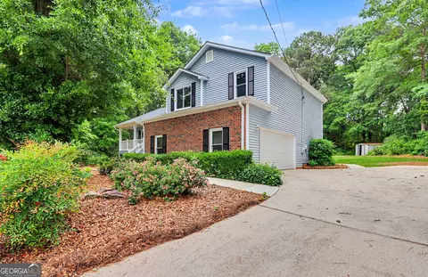 305 Daileys Plantation Dr, Mcdonough, GA 30253