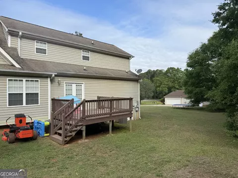Exterior - 71 Williamson Trce, Williamson, GA 30292 photo 9 of 11