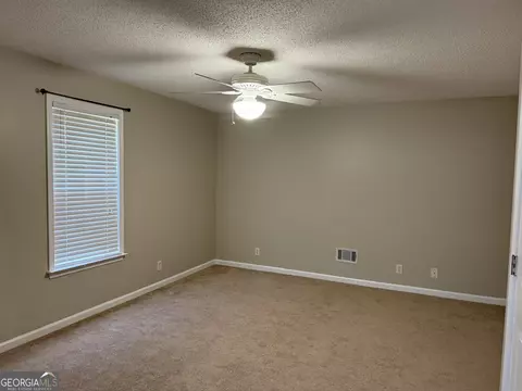 Bedroom - 71 Williamson Trce, Williamson, GA 30292 photo 2 of 8