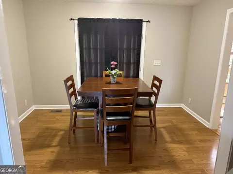 Dining - 71 Williamson Trce, Williamson, GA 30292 photo 1 of 2