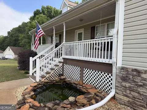 Exterior - 71 Williamson Trce, Williamson, GA 30292 photo 3 of 11