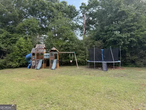 Exterior - 71 Williamson Trce, Williamson, GA 30292 photo 10 of 11