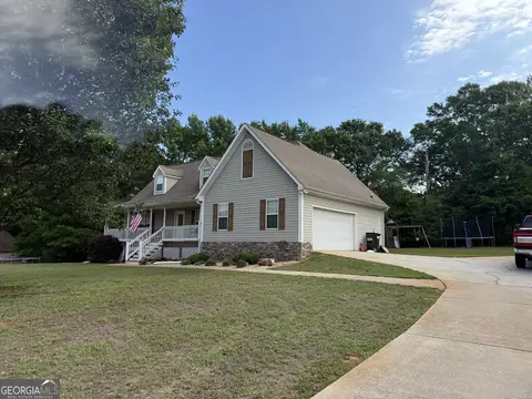 Exterior - 71 Williamson Trce, Williamson, GA 30292 photo 5 of 11