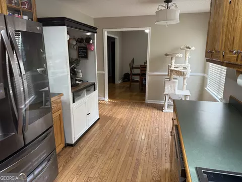 Kitchen - 71 Williamson Trce, Williamson, GA 30292 photo 4 of 4