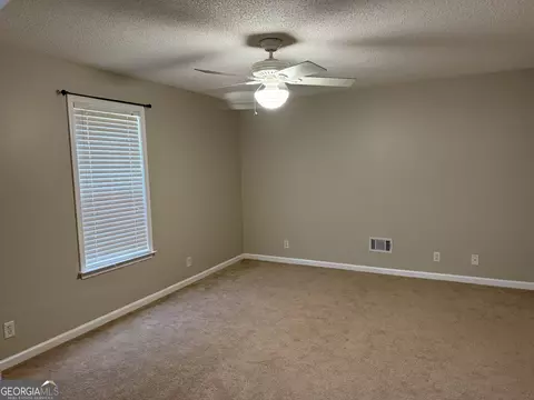 Bedroom - 71 Williamson Trce, Williamson, GA 30292 photo 5 of 8