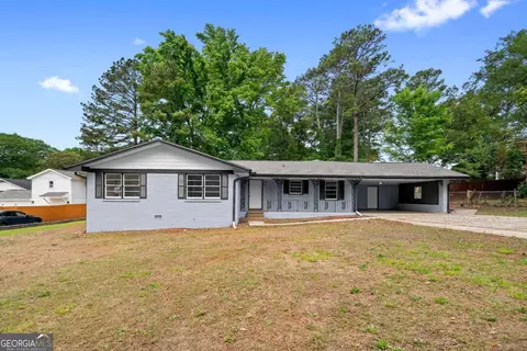 6577 Randall Mark Dr, Morrow, GA 30260