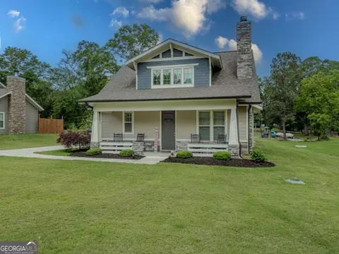 198 Woodlawn Ave, Winder, GA 30680