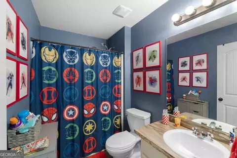 Bath - 802 Brandon Dr, Winder, GA 30680 photo 1 of 1