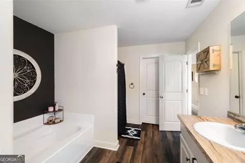 Entry Way - 802 Brandon Dr, Winder, GA 30680 photo 6 of 6