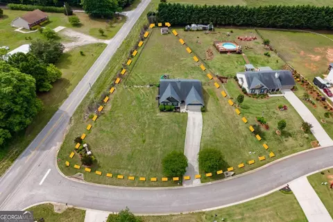 View/Area - 802 Brandon Dr, Winder, GA 30680 photo 2 of 4