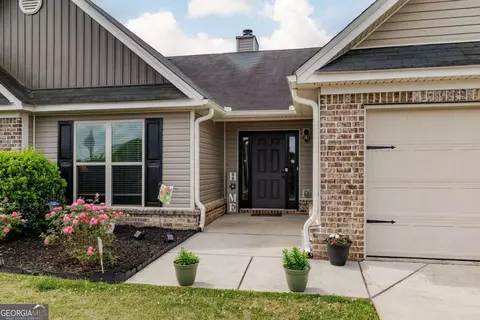 Exterior - 802 Brandon Dr, Winder, GA 30680 photo 2 of 8