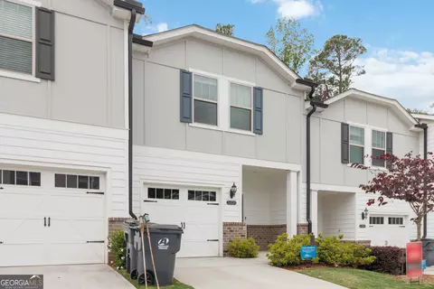 5321 Glade Park Dr, Lilburn, GA 30047