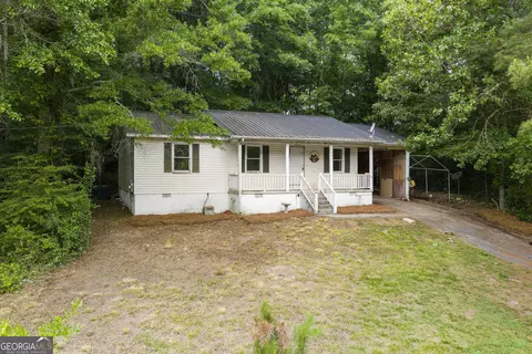 131 Hummingbird Ln SE, Calhoun, GA 30701
