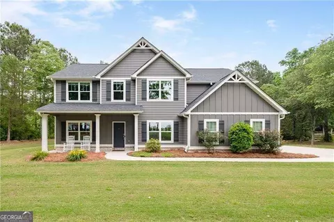 719 Fairview Rd, Brooks, GA 30205