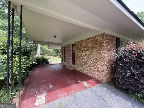 Exterior - 133 Alton Dr, Lagrange, GA 30241 photo 2 of 13
